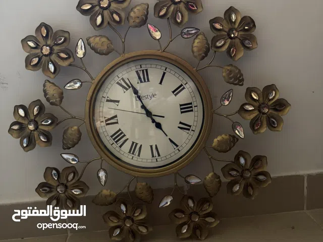 ساعة حائط مستعمل خفيف جدا