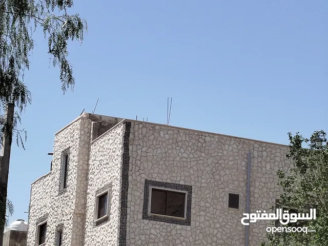 360 m2 More than 6 bedrooms Townhouse for Sale in Amman Khirbet Sooq