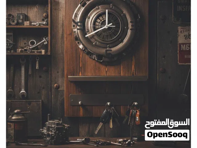 ساعة حائط HandMade من اجزاء المركبة ديكور صناعي فاخر لعشاق السيارات