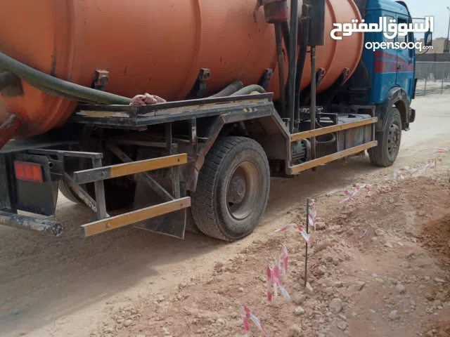 سيارت شفط مياه الصرف الصحي وتنظيف البيارت وسيارت تسليك مجاري