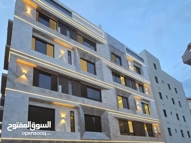 شقة 4 غرف بجي الروضة للبيع أمامية بمدخلين تقبل الكاش والبنك