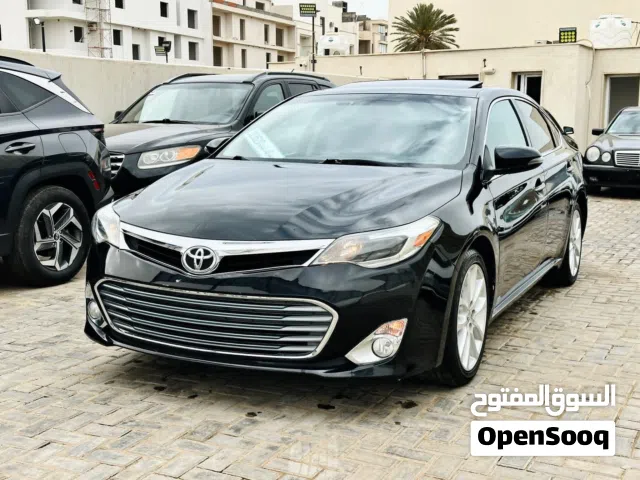 2014 تويوتا افالون Limited