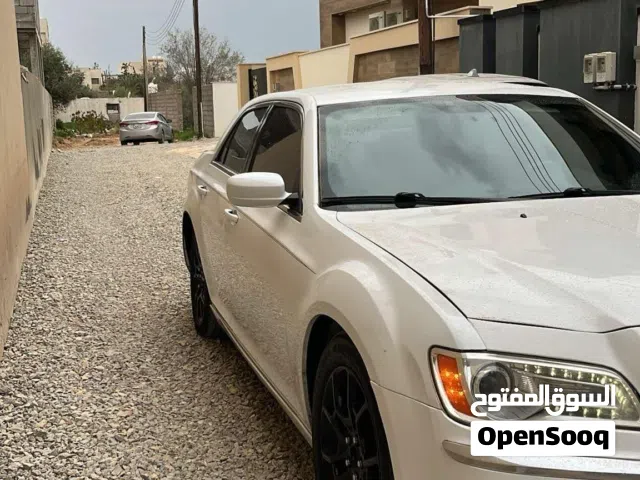 كرايسلر 300 محرك 6