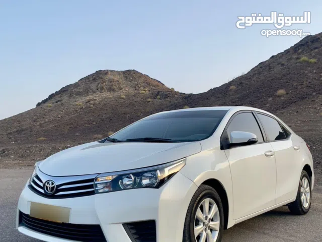 تويوتا كرولا 2015