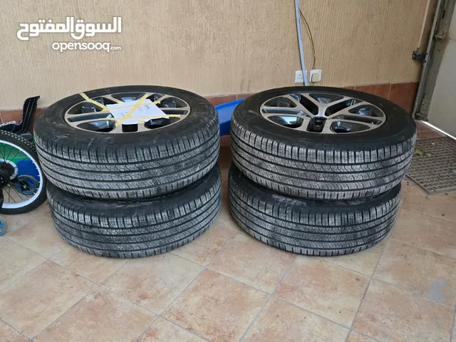 للبيع طقم جنوط مقاس 20 جديده لم تستخدم عدد 4 جنوط وكااله