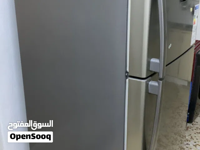 للبيع ثلاجة دايو Daewoo سلفر بحالة جيدة