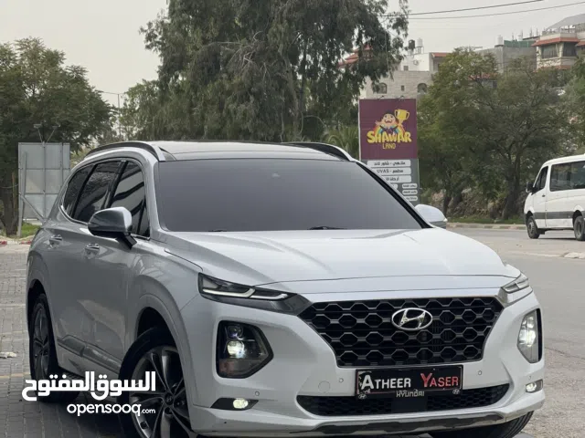 فل الفل الفل بحالة الشركه ولا كبسه ناقص Santafe2021/20 one million Hyundai