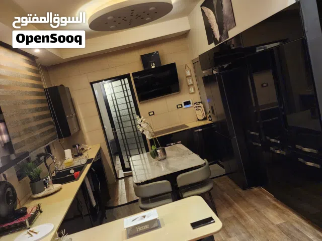 مطبخ راكب مع كوارتز للبيع