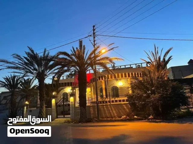 300 m2 4 Bedrooms Villa for Sale in Zarqa Al Zarqa Al Jadeedeh
