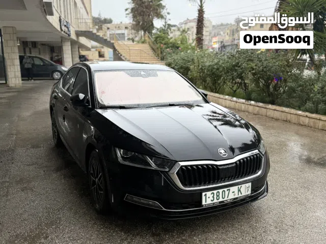 2021 سكودا اوكتافيا Standard