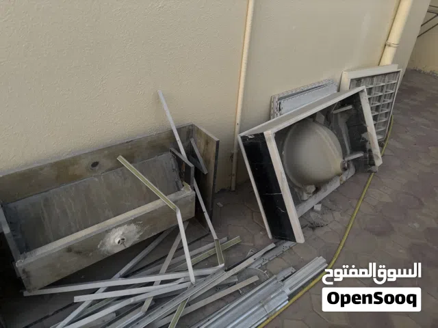 عندي 3 مغاسل رخام مافيهم اي مشكله للبيع باقي التفاصيل تحت