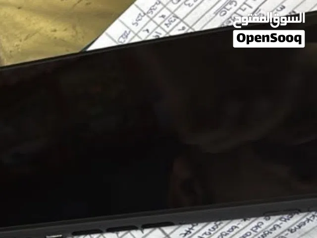 لعبة للبيع نينتندو سويتش 2 شبه جديده من شهر 8/2025 فقط للعب فيفا مع حقيبة اليد و شريط فيفا 25 و 26