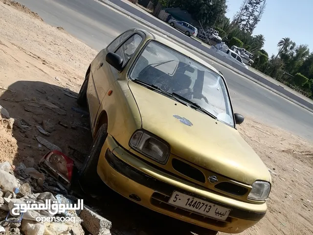 Nissan Almera 2001 in Tripoli