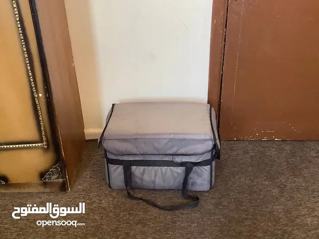 حقيبة طعام للدراجات لون اسود حجم مناسب