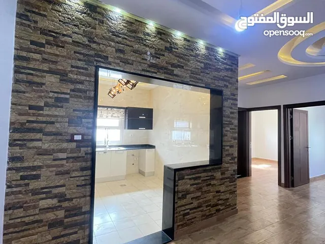 منزل للإيجار تشطيب حديث