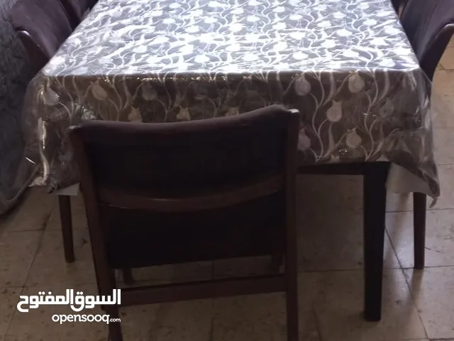 طاولة سفرة للبيع بسعر حلو