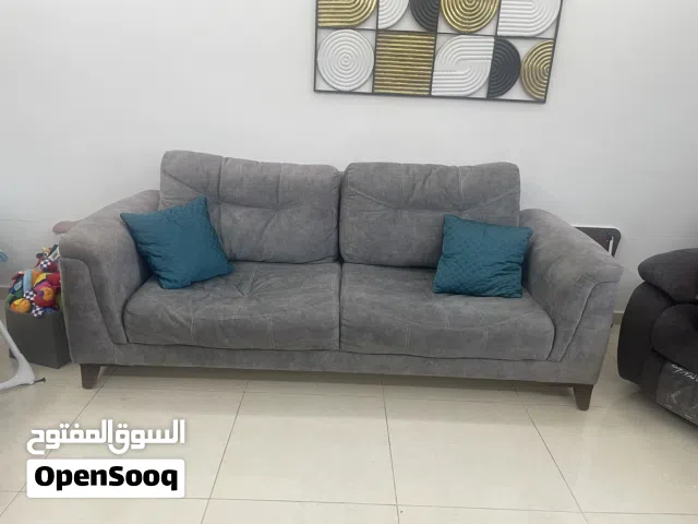 طقم معيشة مستعمل ثلاثية وثنائية للبيع