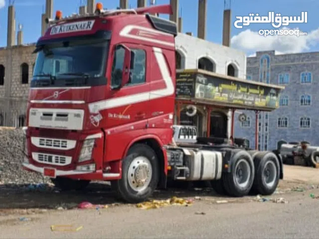 عرطه للبيع مقطورة 2015 سكس مع الخزان القاطره مسجله في الشركه شغاله جاهزه