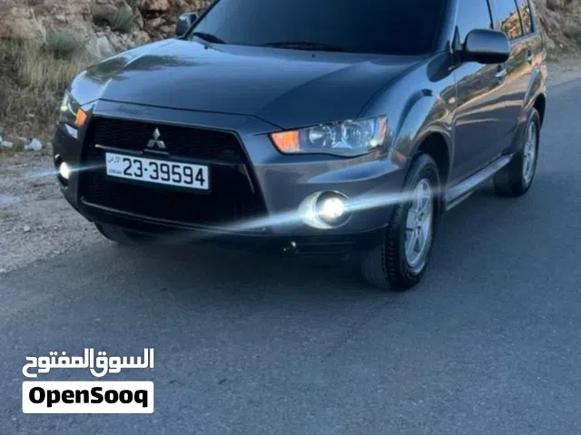 2012 Mitsubishi Outlander Standard