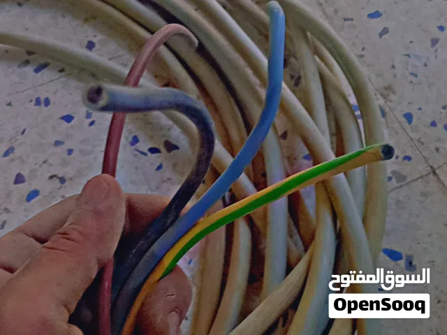 3 كوابل للبيع كابل سمك 6 زوجي بطول 24متر  كابل6 رباعي بطول 23متر كابل الاسود 10متر 2000 د مع بعض