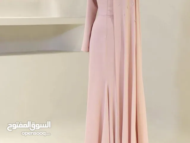 ملكانات عرض ملابس شبه جديد عدد 6
