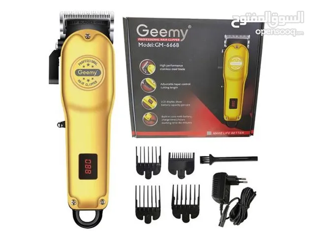 ماكينة قص الشعر الاحترافية Geemy GM-6668 – قوة وأناقة في جهاز واحد