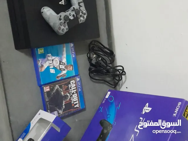 سوني فور برو مع شاشة  للبيع او للبدل