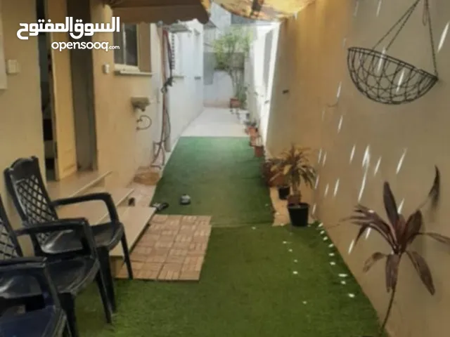 120 m2 3 Bedrooms Apartments for Sale in Tulkarm Al Hay Al Gharbi