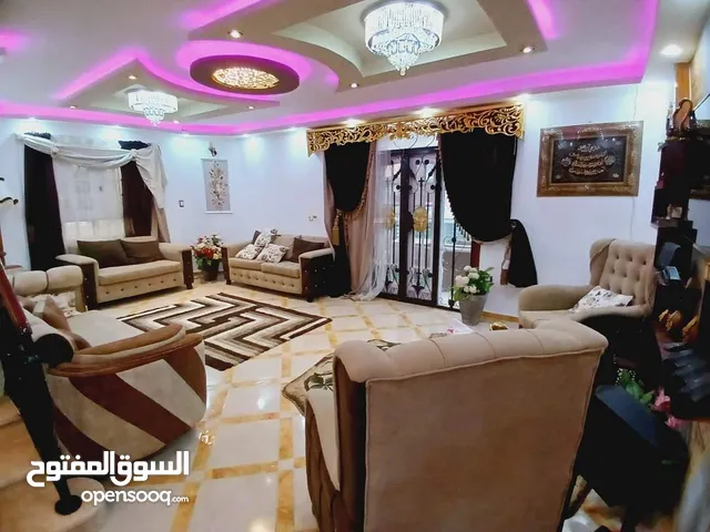 162 m2 3 Bedrooms Apartments for Sale in Alexandria Nakheel