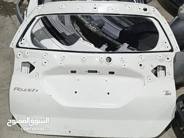 تيوتا راش شنطه خلفي