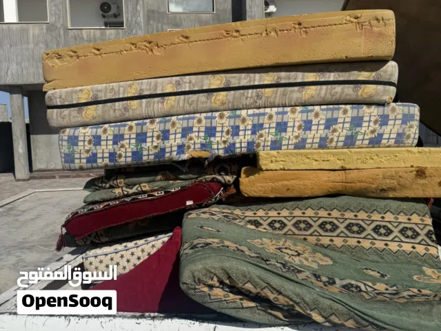 فراشات مستعمله للبيع