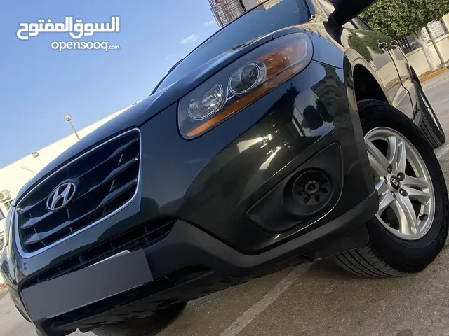 Used Hyundai Santa Fe in Gharyan
