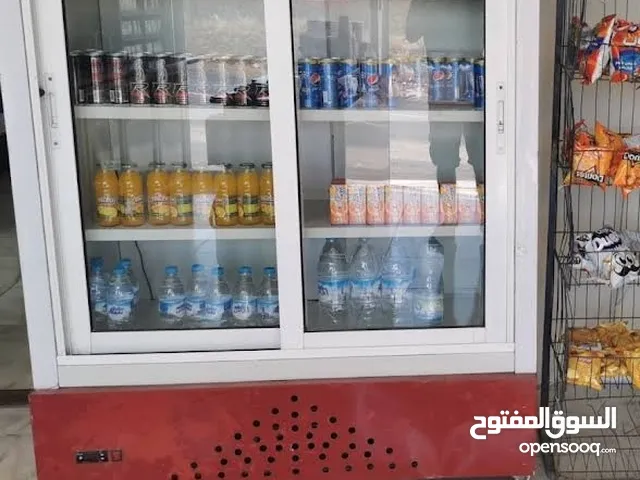 ثلاجة عرض للبيع