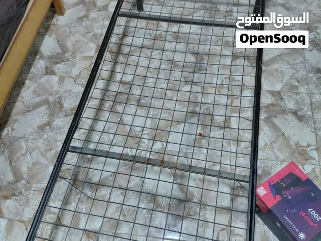 هيكل تخت حديد مستعمل