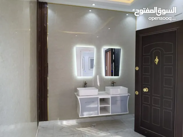 250 m2 5 Bedrooms Villa for Rent in Al Madinah Alaaziziyah