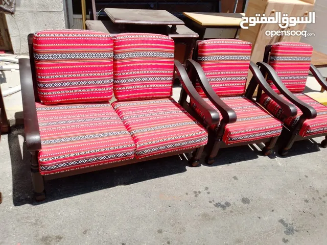 طقم كنب مورس خشب زان تنجيد جديد بسعر 110دنانير