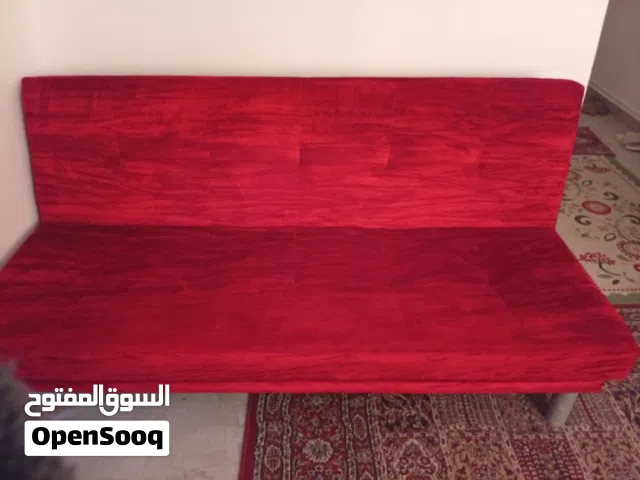 كنبة سرير تفتح وتسكر بحالة جيدة