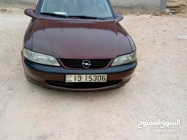 Used Opel Vectra in Jerash