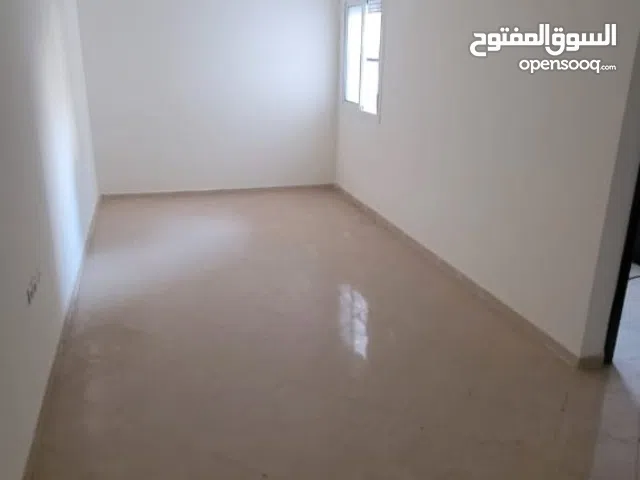 شق للبيع في الرحمة