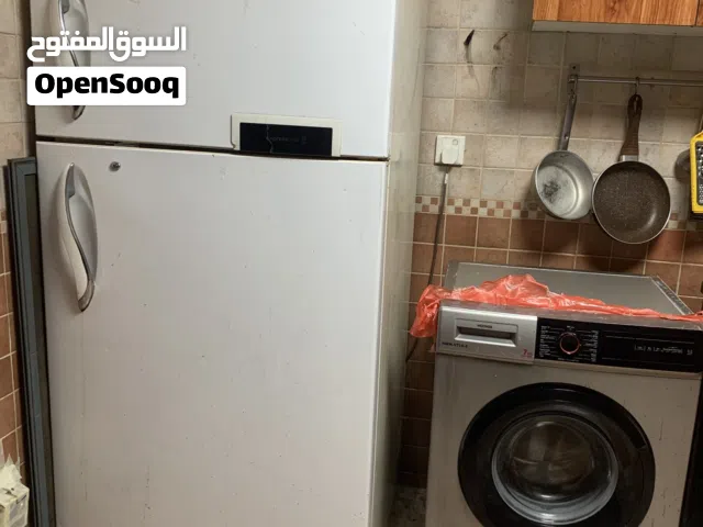 ثلاجه LG شغاله محتاجه شحن الشحن ضعيف وغساله 7 كيلو معاه الاثنين مع بعض