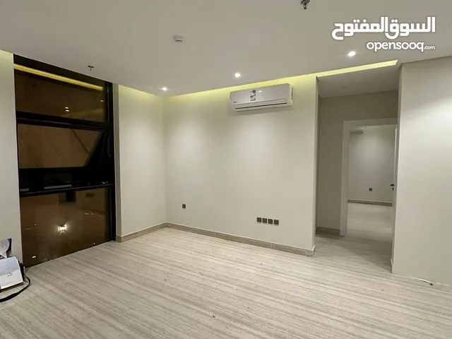 151 m2 3 Bedrooms Apartments for Rent in Al Riyadh Al Yarmuk