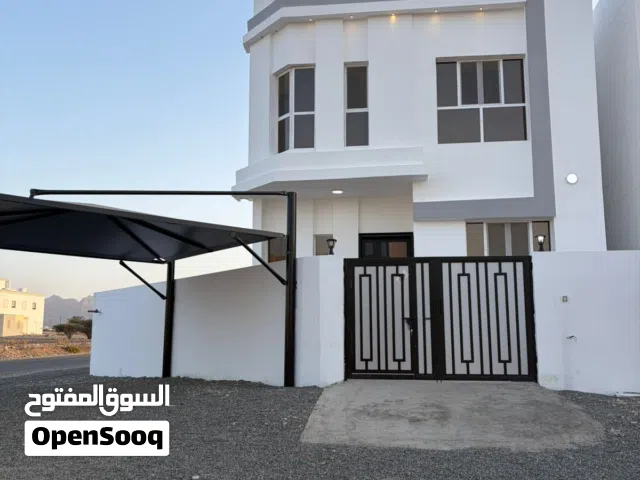 250 m2 5 Bedrooms Villa for Sale in Muscat Amerat