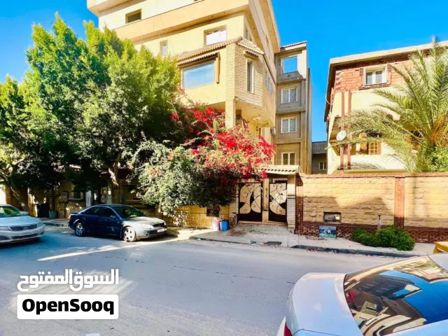 فيلا 5 طوابق زناتة مقابل شارع جامعة طرابلس