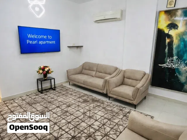 شــقة مفروشــة 25 راقيــــة للعوائــل ف سـوق الخوض مع WiFi مجاني