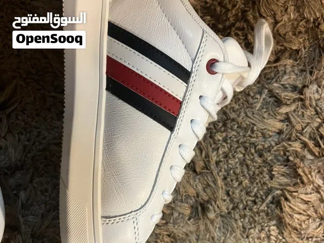 حذاء  بوت  Tommy Hilfiger