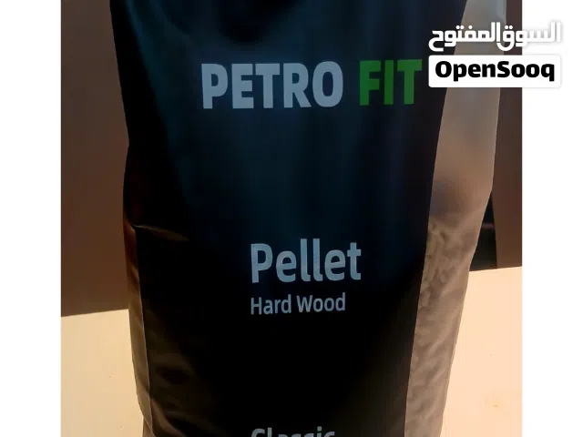 حبيبات خشب صلب شبيهة بالفحم من الولايات المتحدة الأمريكية، بسعر تعريفي خاص في دولة الإمارات العربية