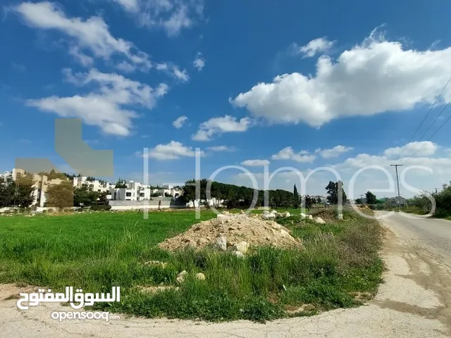 ارض للبيع في منطقة فلل و قصور في ام الكندم قرب نادي الجواد بمساحة 830م