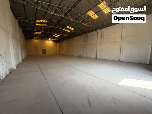 مستودع للايجار في الصناعية 2 4000قدم