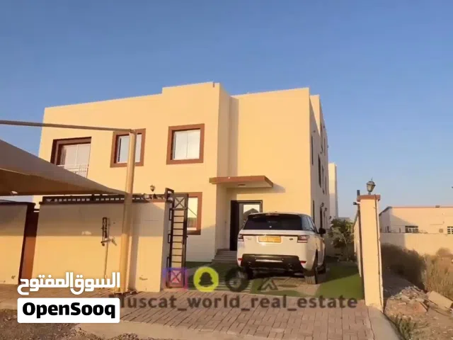 للبيع جزء من توين فيلا في المعبيله 8 بسعر 57الف
