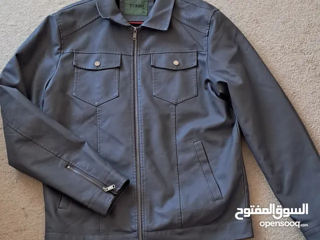 جاكيت رجالي جلد سكني. من الداخل فرو بالكامل لبسة واحدة فقط.سعر الشراء 35